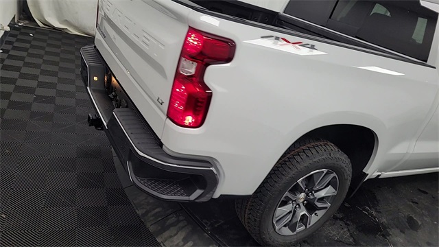 2025 – Chevrolet – Silverado 1500