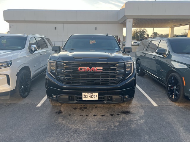 2022 GMC Sierra 1500 Elevation Crew Cab 4WD