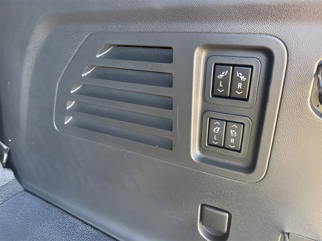 2024 GMC Acadia