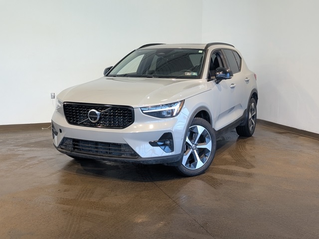 2026 Volvo XC40 B5 Plus AWD