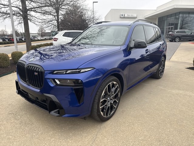 2025 BMW X7 M60i AWD