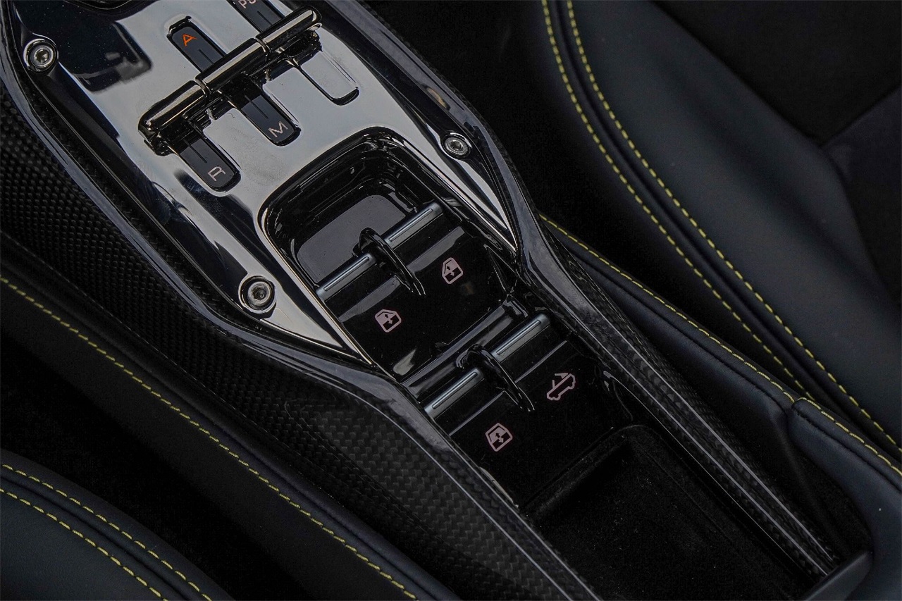 Used Car 2023 Ferrari Sf90 Spider  Base For Sale Under $620,000 In Austin, Texas