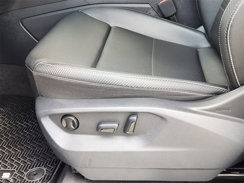 2022 Volkswagen Atlas Cross Sport 3.6L V6 SE w/Technology Black at DeMontrond Ford