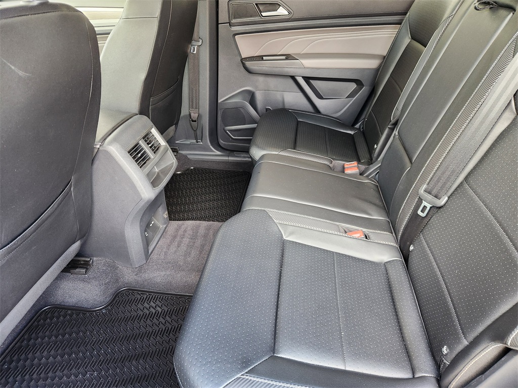 2022 Volkswagen Atlas Cross Sport 3.6L V6 SE w/Technology Black at DeMontrond Ford