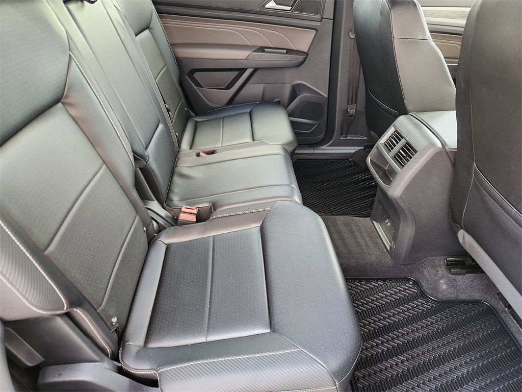 2022 Volkswagen Atlas Cross Sport 3.6L V6 SE w/Technology Black at DeMontrond Ford