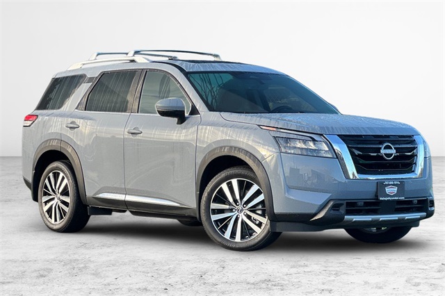 2025 Nissan Pathfinder Platinum 4WD