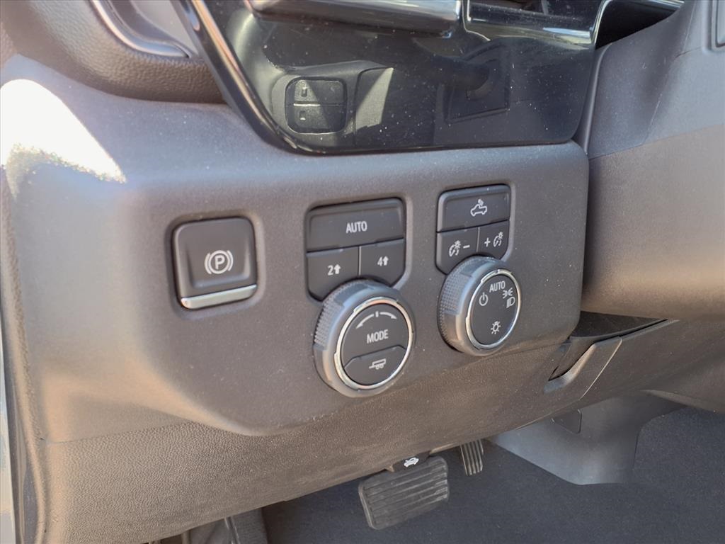 2023 Chevrolet Silverado 1500 LT - 10