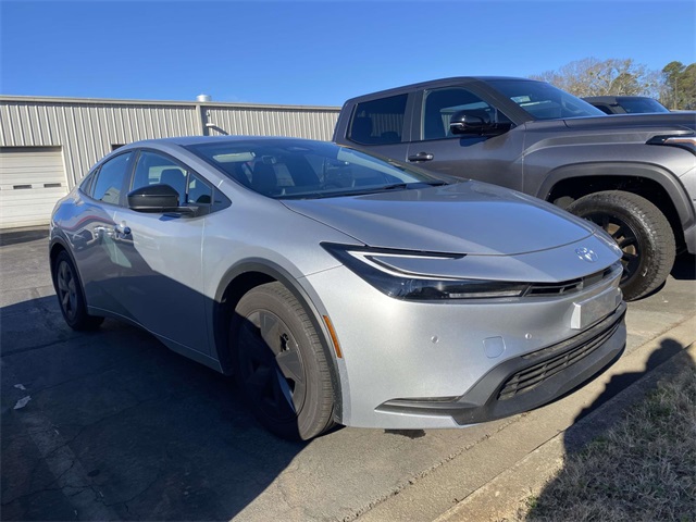 2026 Toyota Prius LE FWD