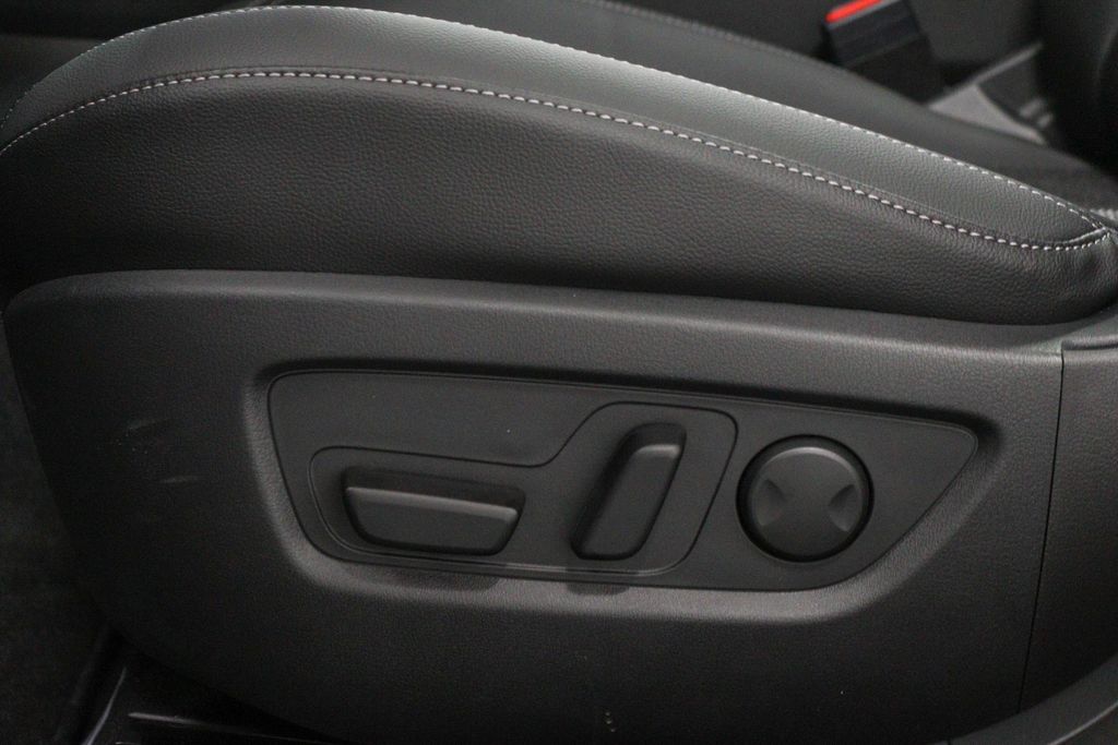 New Car 2025 Mazda Cx-50  2.5 S Premium Package For Sale Under $35,000 In Austin, Texas