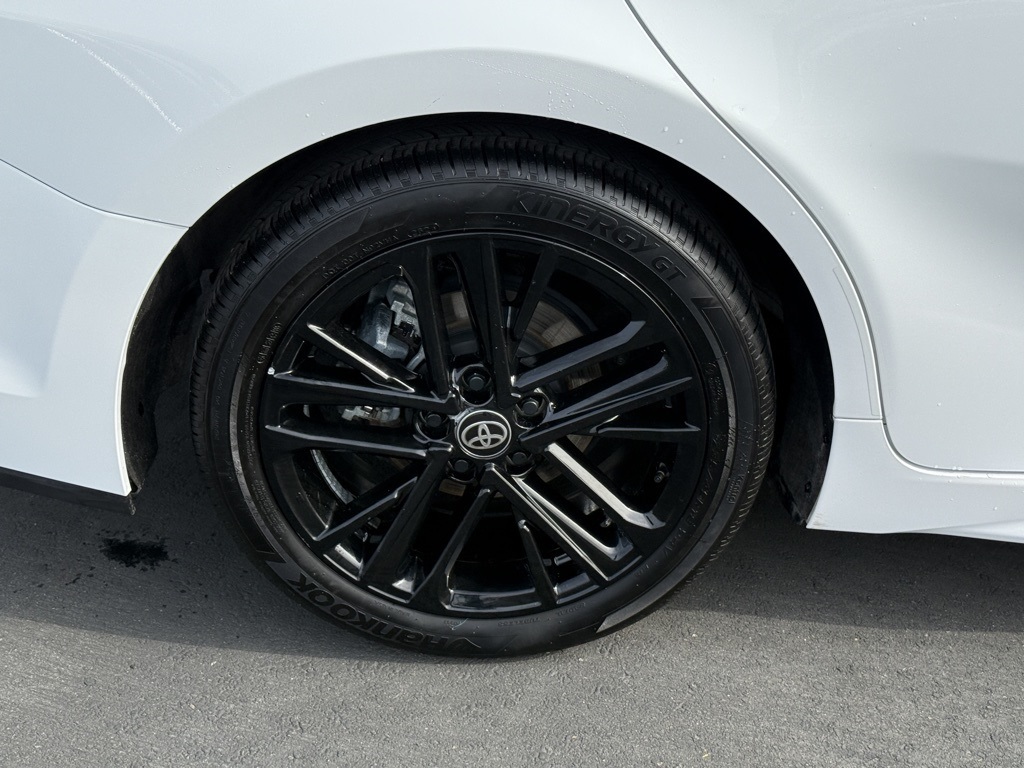 2025 Toyota Camry SE FWD