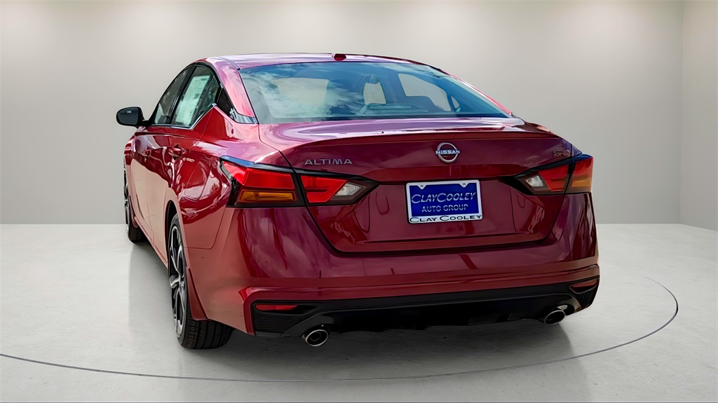 2025 Nissan Altima