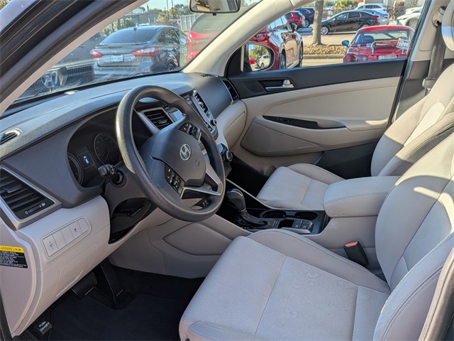 2016 Hyundai Tucson SE Gray at Autostrade