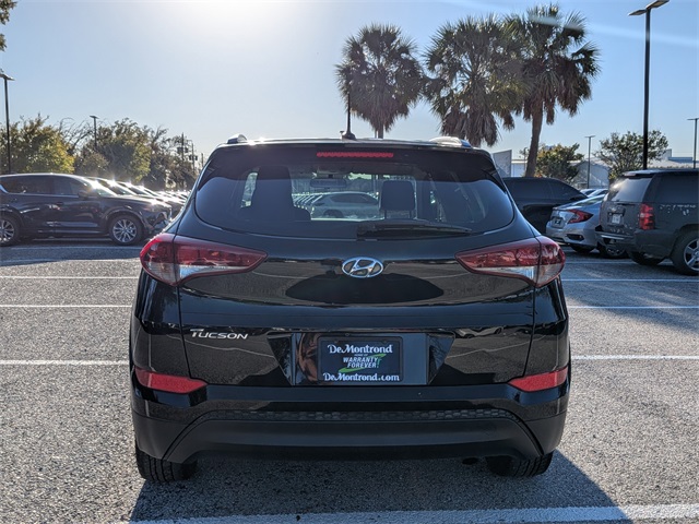 2016 Hyundai Tucson SE Gray at Autostrade