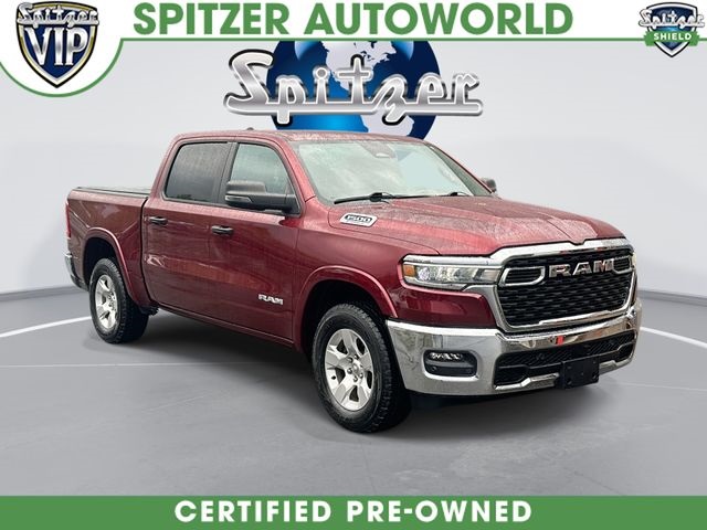 Delmonico Red Pearlcoat 2025 RAM 1500 Pickup Truck Four-Wheel Drive 8-Speed Automatic