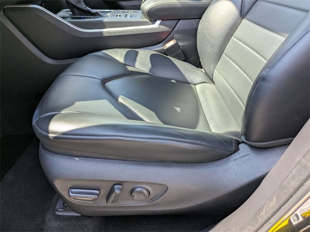 2024 Toyota Highlander XLE Black at Davis Toyota of Orangeburg