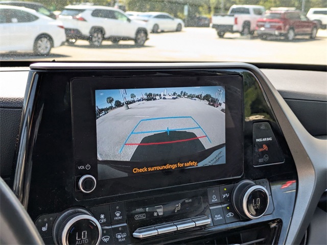 2024 Toyota Highlander XLE Black at Davis Toyota of Orangeburg