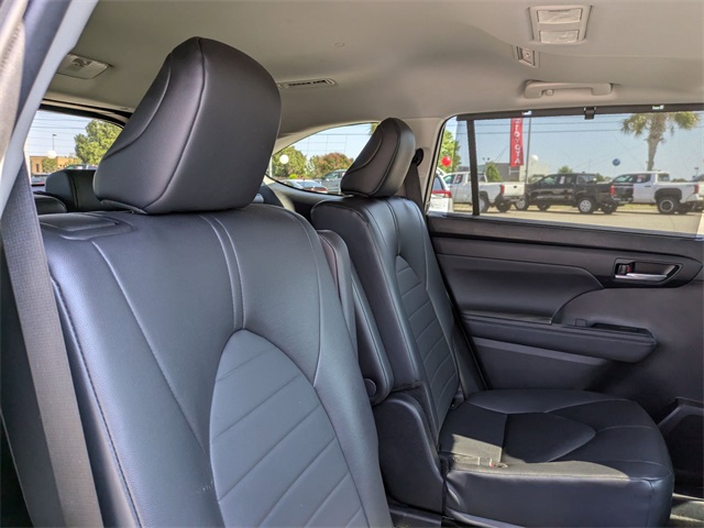 2024 Toyota Highlander XLE Black at Davis Toyota of Orangeburg