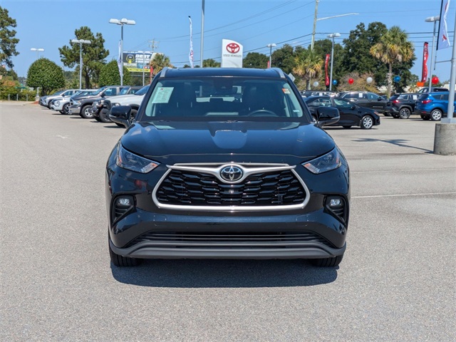 2024 Toyota Highlander XLE Black at Davis Toyota of Orangeburg
