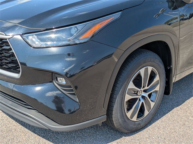 2024 Toyota Highlander XLE Black at Davis Toyota of Orangeburg