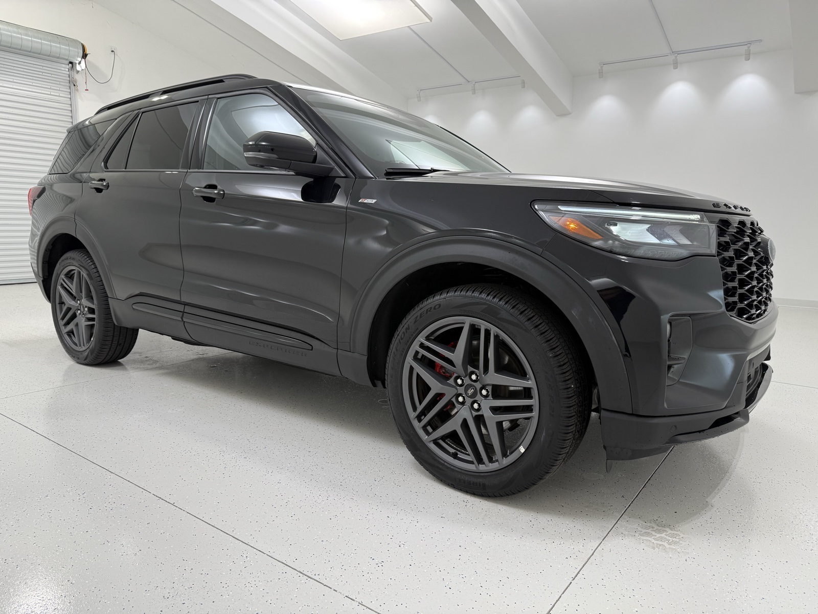 2025 Ford Explorer ST-Line AWD