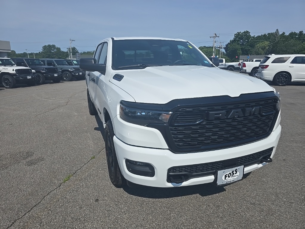 2025 RAM 1500 Tradesman Crew Cab 4WD
