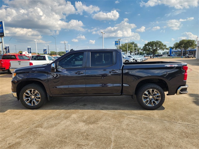2023 Chevrolet Silverado 1500 LT - 3