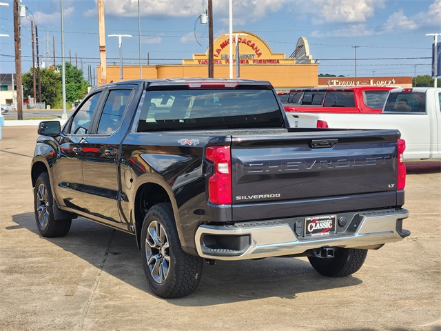2023 Chevrolet Silverado 1500 LT - 4