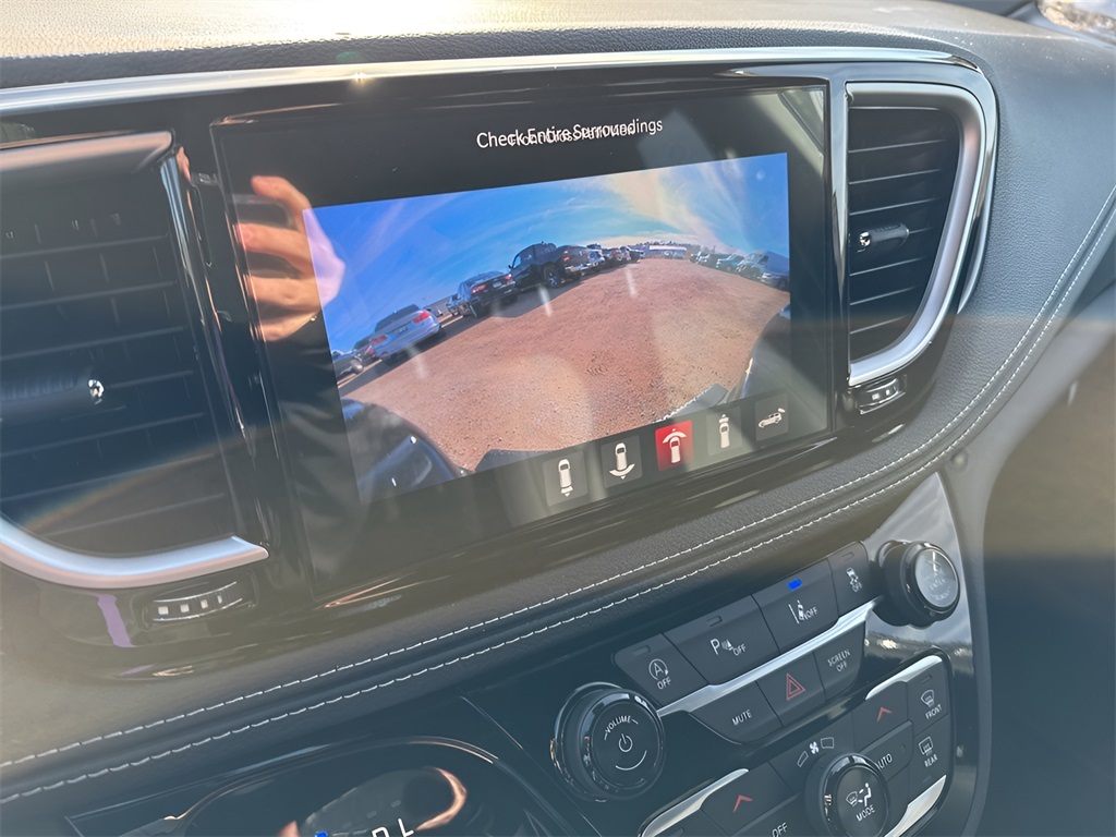 2026 Chrysler Pacifica