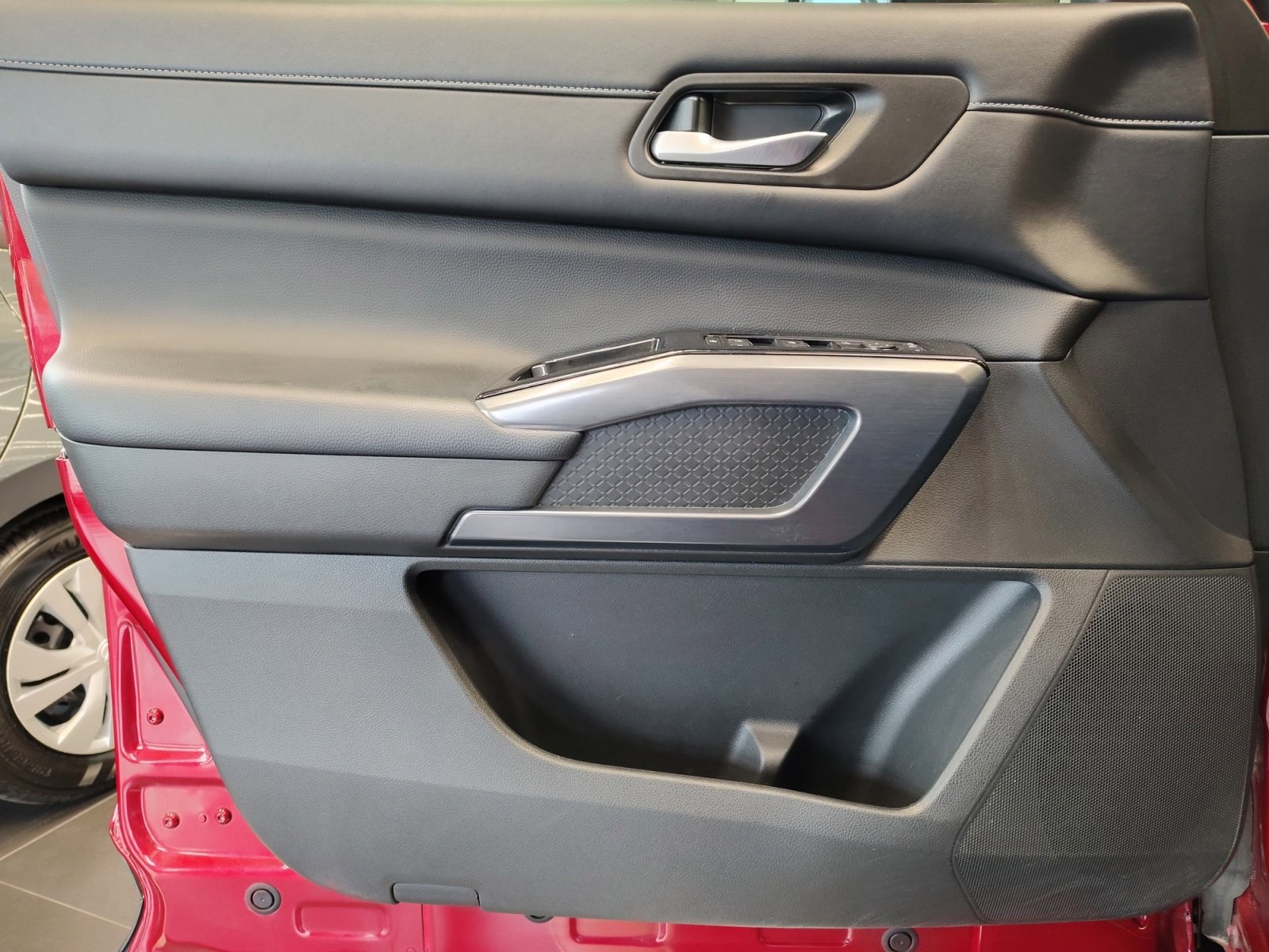 Used Car 2024 Nissan Pathfinder  Sl For Sale Under $35,000 In San Antonio, Texas