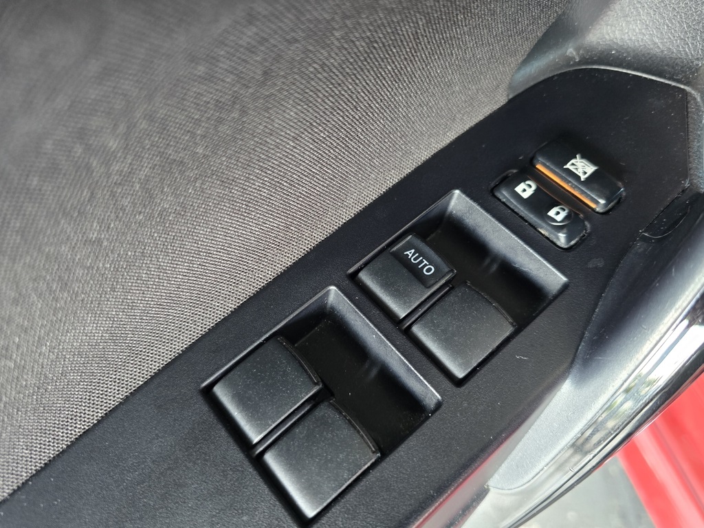 Thumbnail: 2018 Toyota Corolla iM - 10