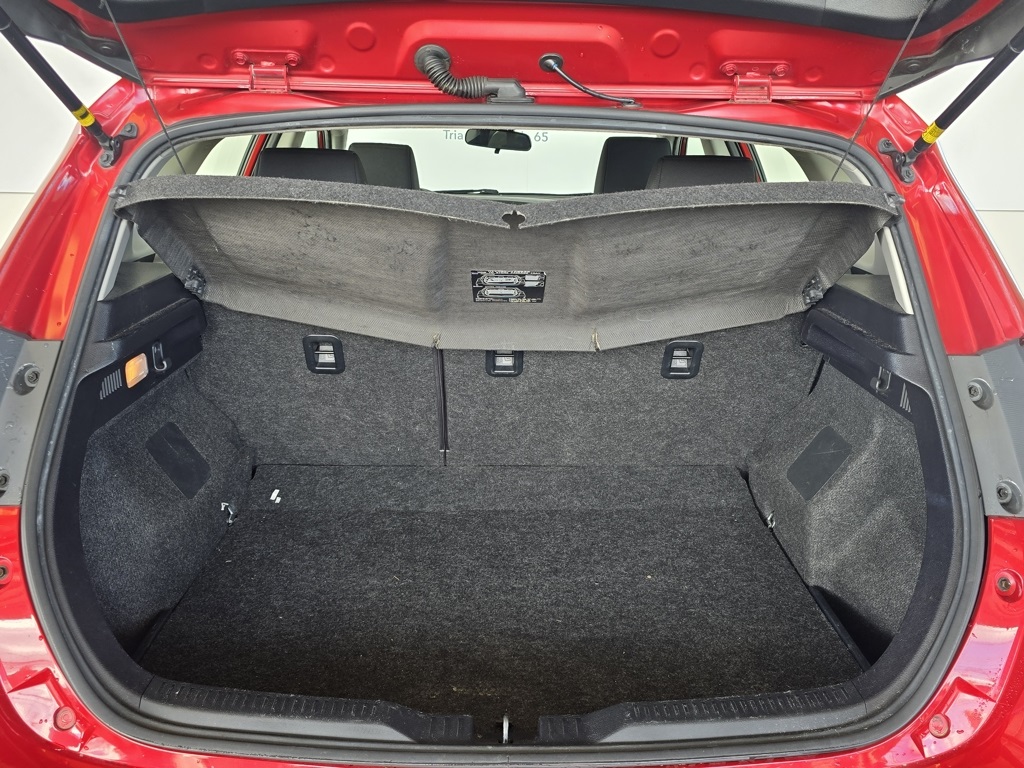 Thumbnail: 2018 Toyota Corolla iM - 32