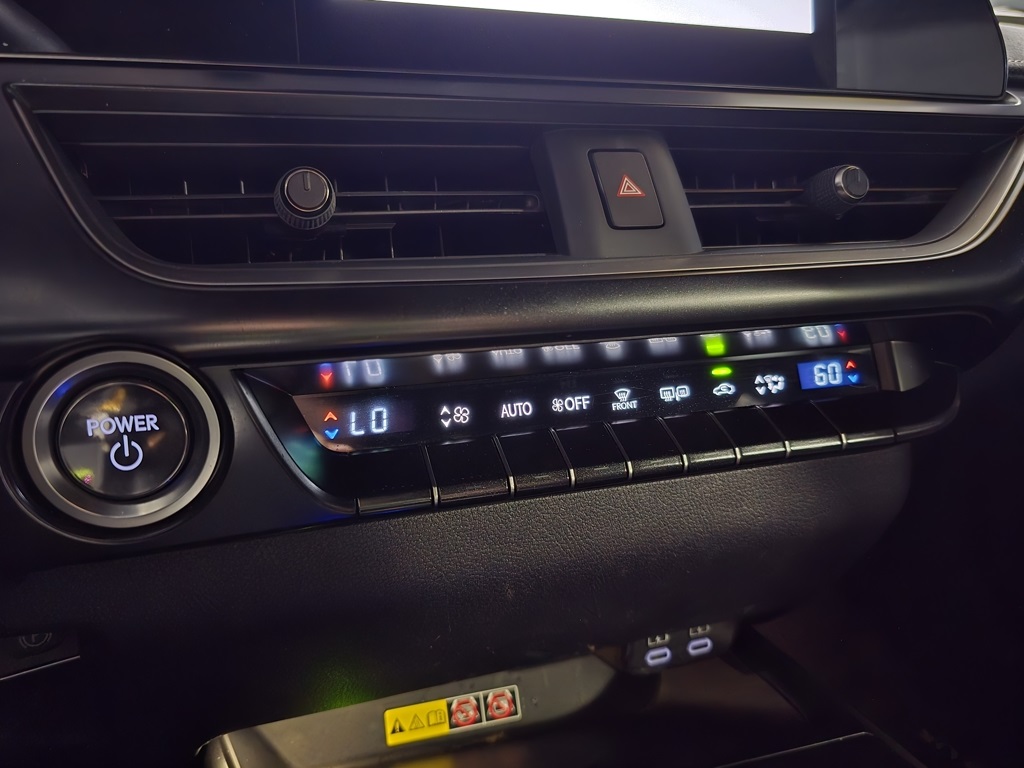 Thumbnail: 2023 Lexus UX - 22