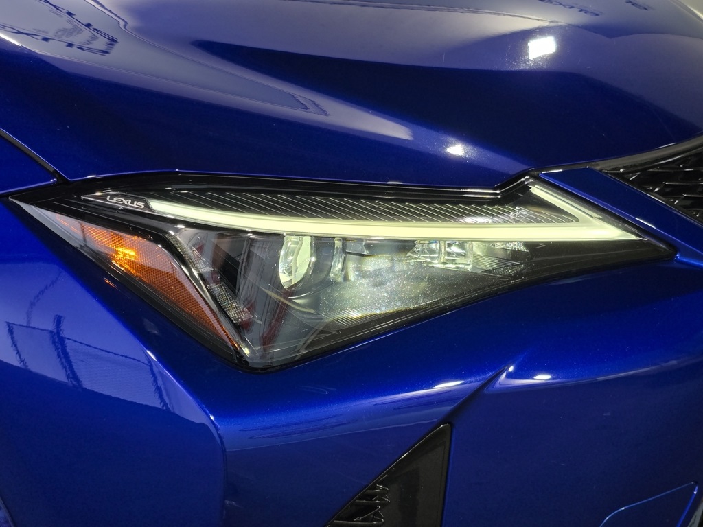 Thumbnail: 2023 Lexus UX - 5