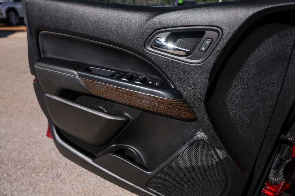 Used Car 2020 Gmc Canyon  Denali For Sale Under $35,000 In Austin, Texas