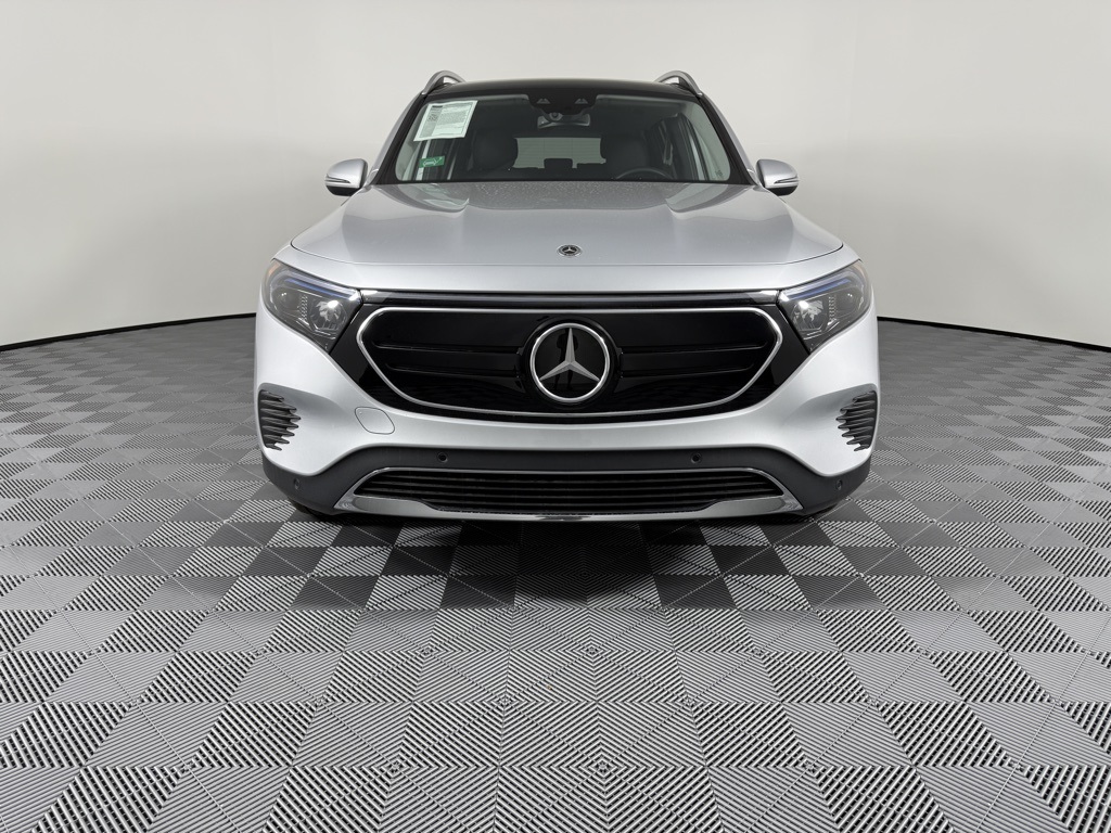 2023 Mercedes Benz EQB 300 photo 2