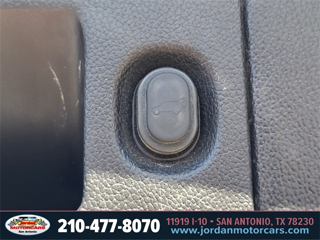 Used Car 2018 Chevrolet Tahoe  Lt For Sale Under $25,000 In San Antonio, Texas