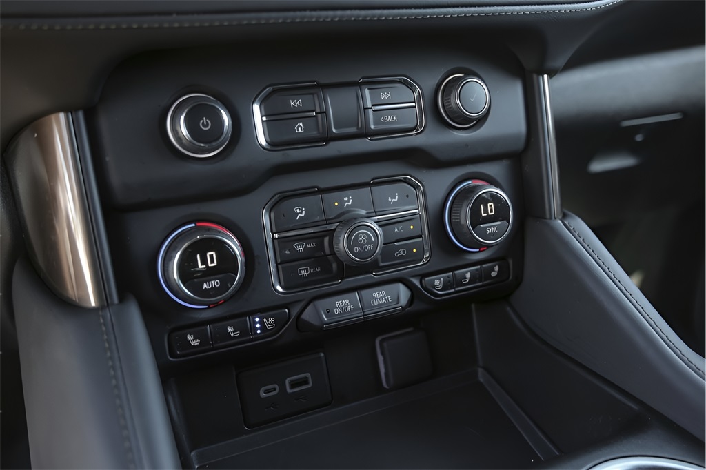 Used Car 2024 Chevrolet Tahoe  Utility 4wd 4dr High Country Four Wheel Drive For Sale Under $70,000 In Austin, Texas