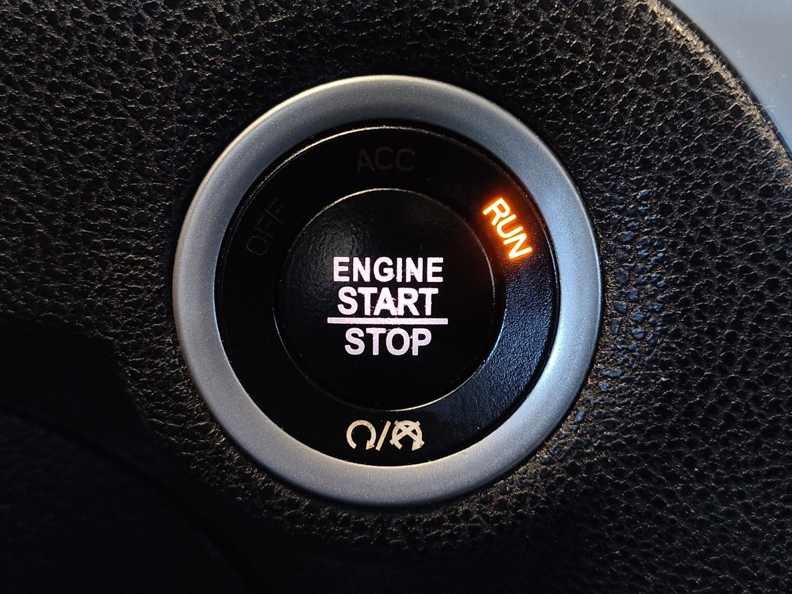 Used Car 2020 Chrysler 300  Touring For Sale Under $20,000 In San Antonio, Texas