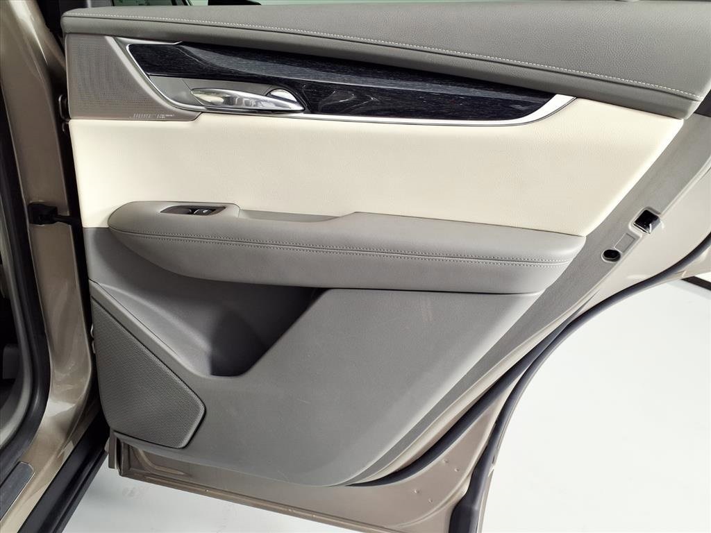 2022 Cadillac XT6 Premium Luxury Brown at Tom Peacock Cadillac