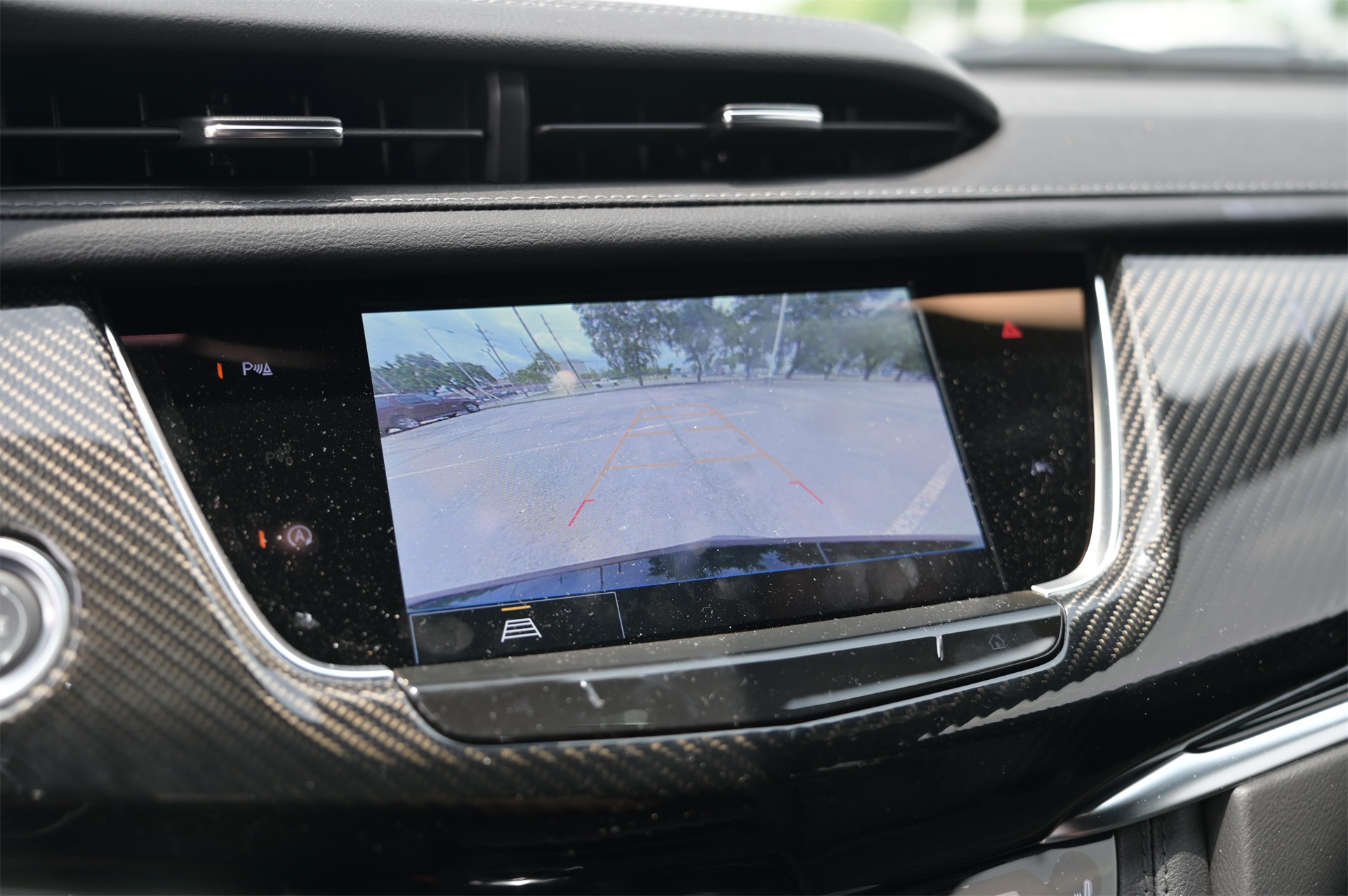 2025 Cadillac XT6 Sport - 11