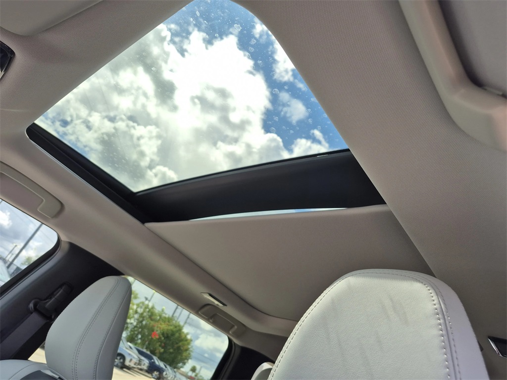 2025 Mitsubishi Outlander SE - 10