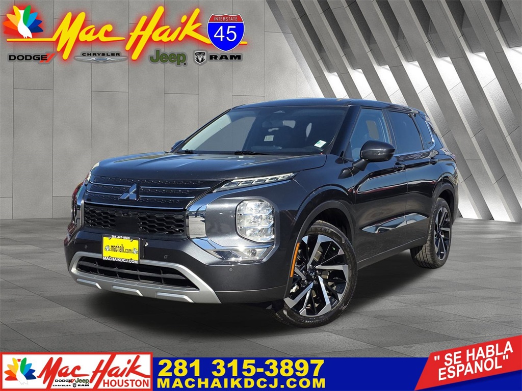 2024 Mitsubishi Outlander  Black at North Houston Mitsubishi