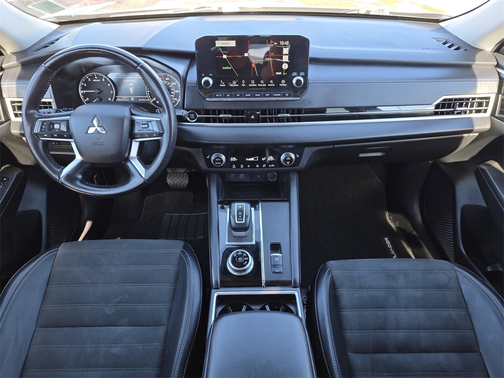 2024 Mitsubishi Outlander  Black at North Houston Mitsubishi