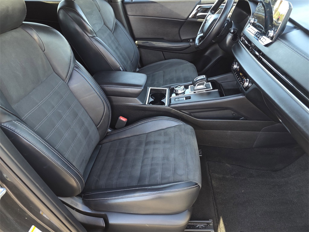 2024 Mitsubishi Outlander  Black at North Houston Mitsubishi