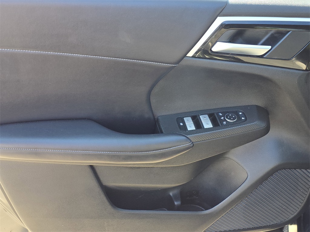 2024 Mitsubishi Outlander  Black at North Houston Mitsubishi