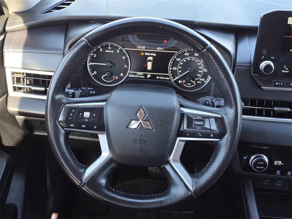 2024 Mitsubishi Outlander  Black at North Houston Mitsubishi