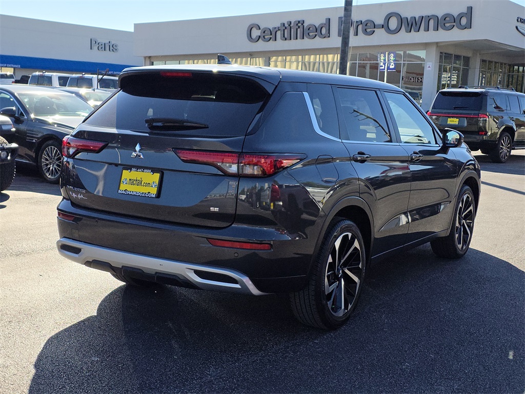 2024 Mitsubishi Outlander  Black at North Houston Mitsubishi