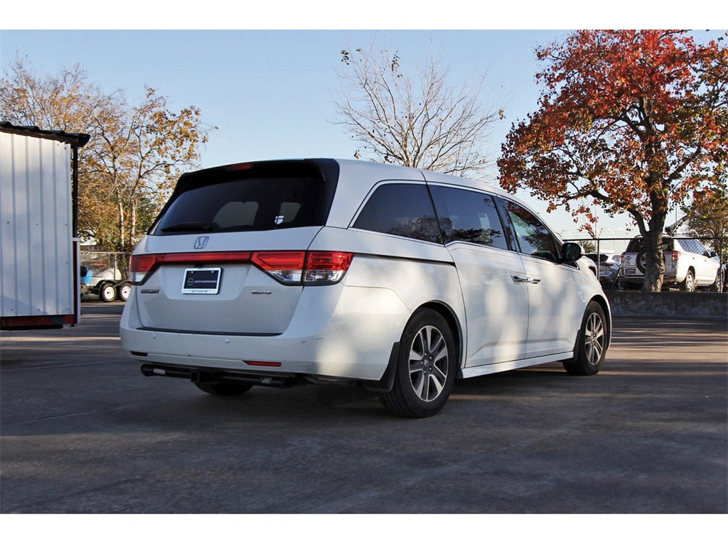 2015 Honda Odyssey Touring Silver at Ultimate Motorsports
