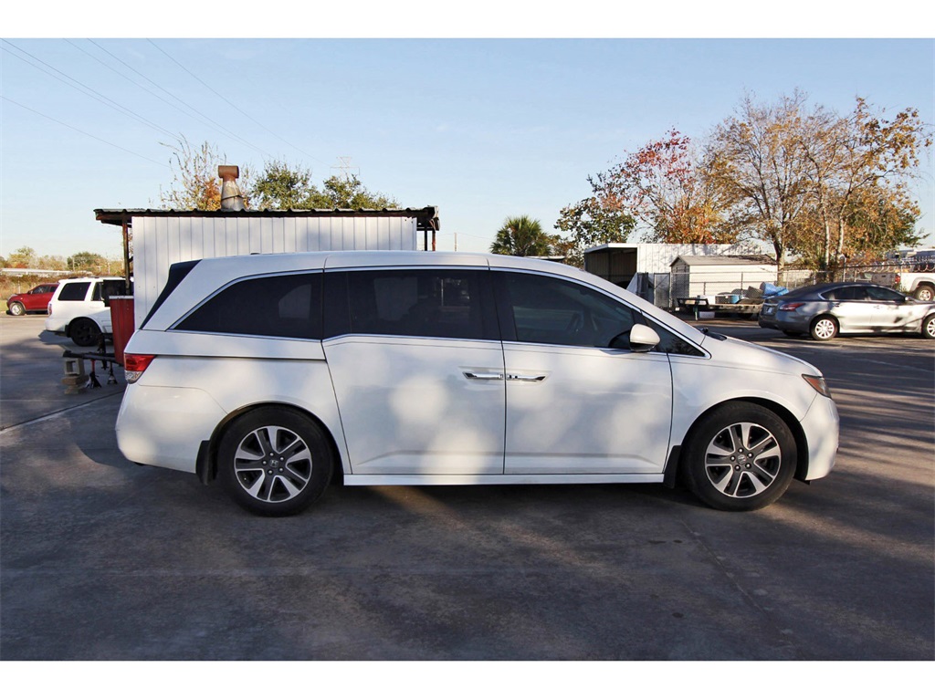 2015 Honda Odyssey Touring Silver at Ultimate Motorsports