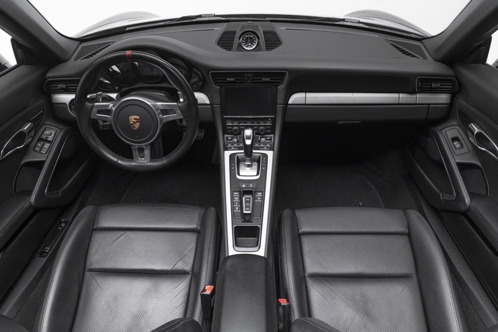 2015 Porsche 911 - Thumbnail 2